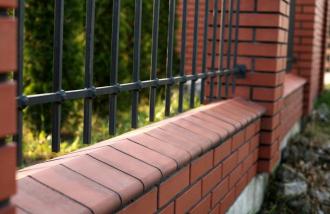 Профильный кирпич