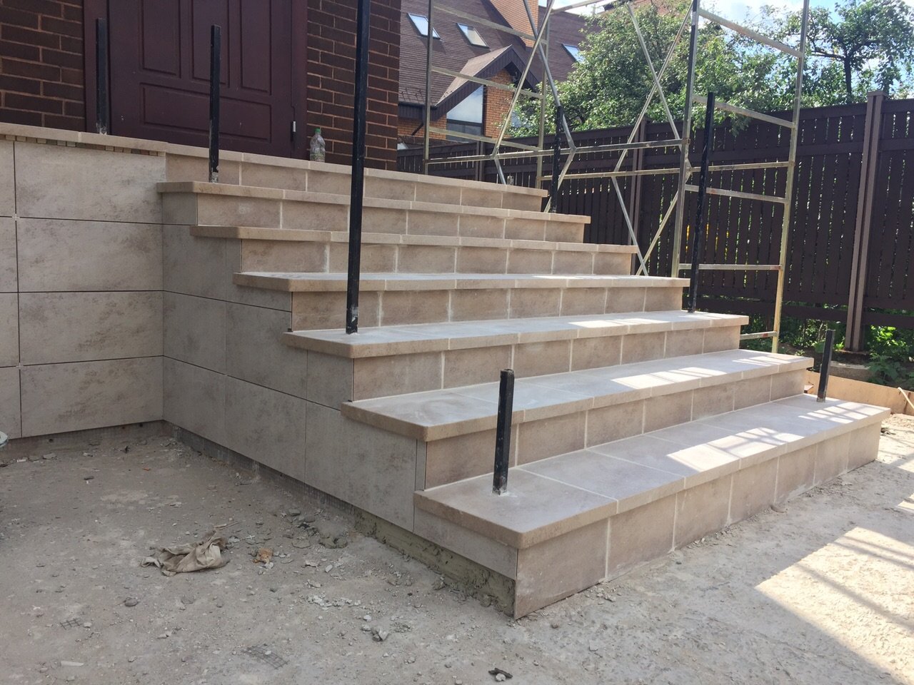 Монтаж клинкерных ступеней и плитки